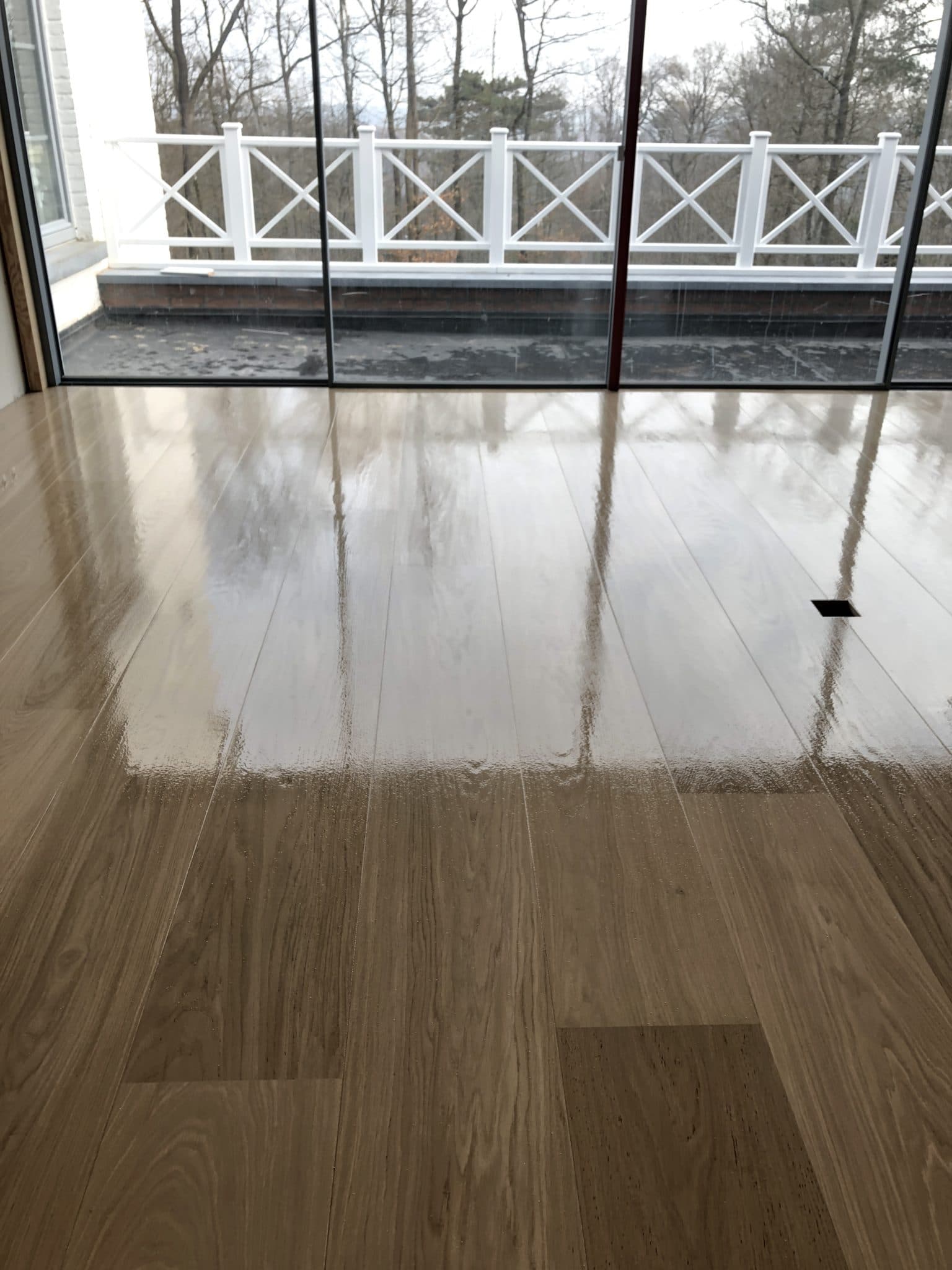 Réalisations 9 AF1CDD61 38A4 4758 8D47 89348E852D1C scaled 1 | Parquets Drouven, Partenaire de confiance pour rénover, entretenir ou poser votre parquet.